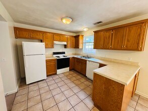 715 E Main St in Christiansburg, VA - Building Photo - Building Photo