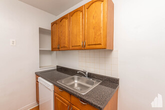 1421 W Farwell Ave in Chicago, IL - Building Photo - Building Photo