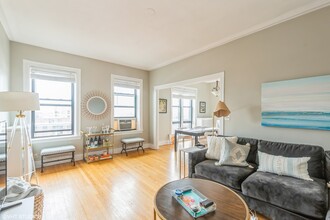400 W Deming Pl in Chicago, IL - Building Photo - Building Photo