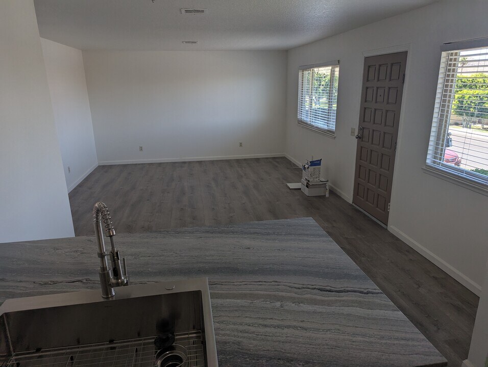 72657 Thrush Rd, Unit #1 in Palm Desert, CA - Building Photo