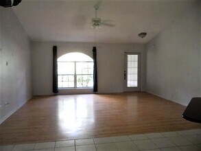 9260 Sedgefield Rd in North Fort Myers, FL - Building Photo - Building Photo