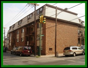 3518-3520 Palisade Ave in Union City, NJ - Foto de edificio - Building Photo