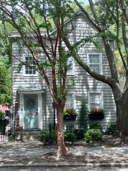 52 Chapel St in Charleston, SC - Building Photo