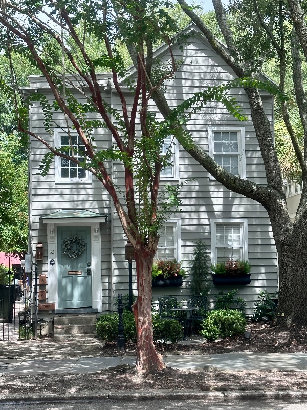 property at 52 Chapel St