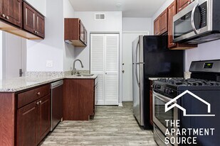 3708 N Sheffield Ave in Chicago, IL - Building Photo