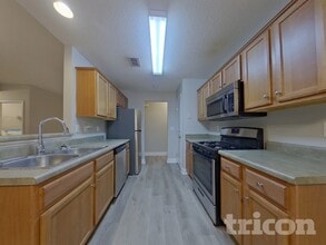 373 Morning Star Dr in Temple, GA - Foto de edificio - Building Photo