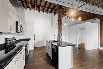 412 Dauphin St in Mobile, AL - Foto de edificio - Building Photo