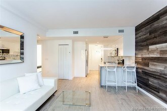 9220 Biscayne Blvd-Unit -1 in Miami Shores, FL - Building Photo - Building Photo