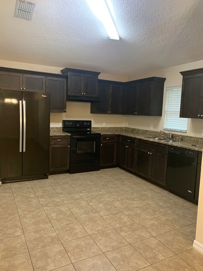 1796 Eastern Ave in St. Cloud, FL - Building Photo - Building Photo