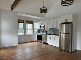 6223 Wayne Ave in Philadelphia, PA - Building Photo