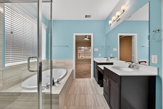 11022 Honeysuckle Haven Dr