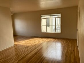 Sunny View Terrace in Oakland, CA - Building Photo - Building Photo