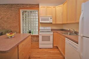 3914 N Broadway in Chicago, IL - Building Photo - Building Photo