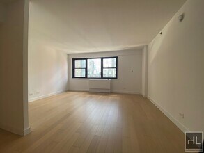 East 39th Street in New York, NY - Building Photo - Building Photo