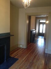 526 Lockhart St, Unit 3 in Pittsburgh, PA - Building Photo - Building Photo