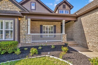 2013 Callaway Park Pl in Thompson's Station, TN - Building Photo - Building Photo