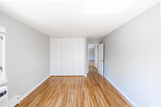 Short Hills Terrace in Short Hills, NJ - Building Photo - Interior Photo