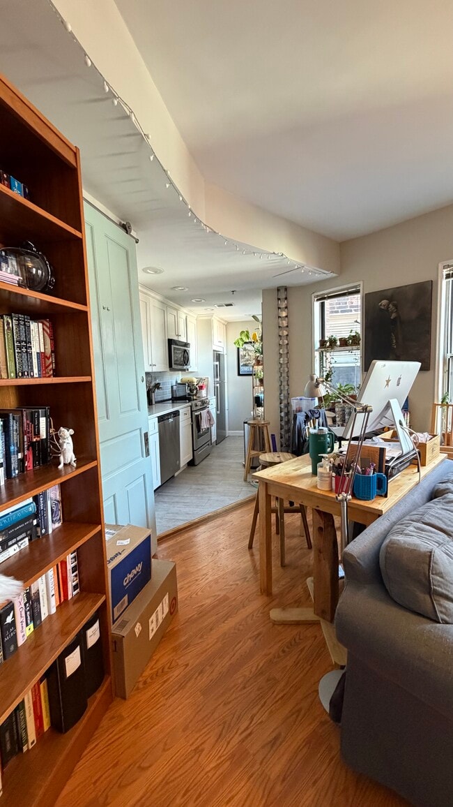 1621 T St NW, Unit 807 in Washington, DC - Building Photo - Building Photo