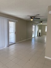 3619 Villa Knolls E Dr in Las Vegas, NV - Building Photo - Building Photo