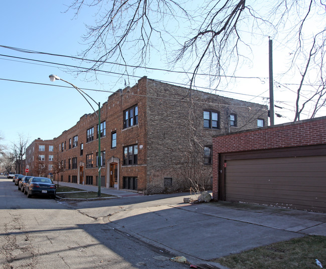 6400 S Richmond St in Chicago, IL - Foto de edificio - Building Photo