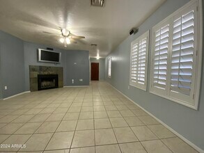 1513 E Mineral Rd in Gilbert, AZ - Building Photo - Building Photo