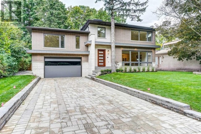 property at 31 Timberlane Dr