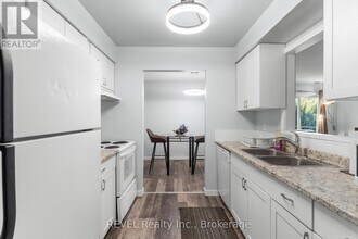 5222 Portage Rd in Niagara Falls, ON - Building Photo - Building Photo