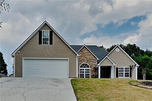 1625 Alcovy River Dr in Dacula, GA - Building Photo