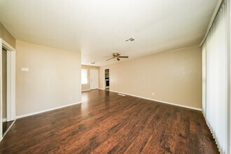2204 NW Denver Ave in Lawton, OK - Building Photo - Building Photo