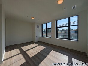 1079 Commonwealth Ave, Unit 249 in Boston, MA - Foto de edificio - Building Photo