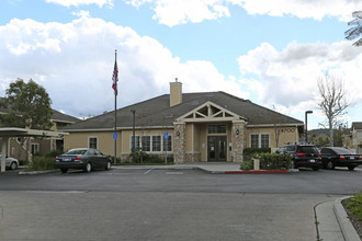 Vintage Crest in Moorpark, CA - Building Photo - Building Photo