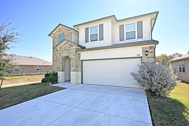 884 Armadillo Dr in Seguin, TX - Foto de edificio - Building Photo