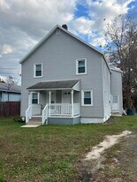 209 W Pacific Ave in Buena, NJ - Building Photo