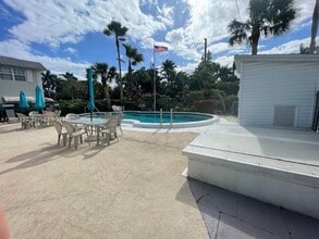 1560 McKinley St in Hollywood, FL - Building Photo - Building Photo