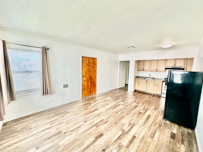 1602 N Wishon Ave in Fresno, CA - Building Photo - Building Photo