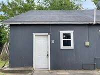 4610 Schroeder St photo'