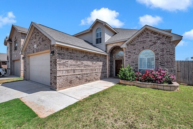 8330 E County Rd 114 in Midland, TX - Building Photo - Building Photo