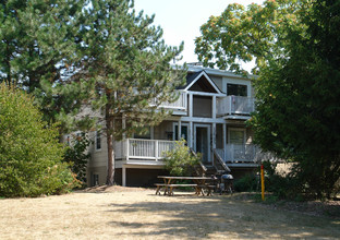 Cedar Park Apartments in Ann Arbor, MI - Building Photo - Building Photo