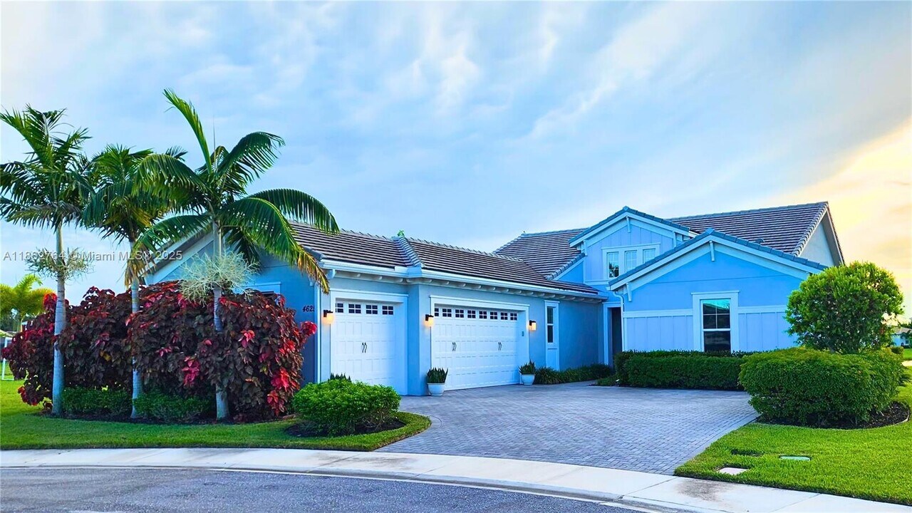 4625 Citrus Blossom Ct in Westlake, FL - Building Photo