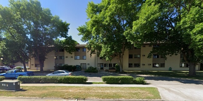 1531 6th Pl SE in Mason City, IA - Building Photo - Building Photo