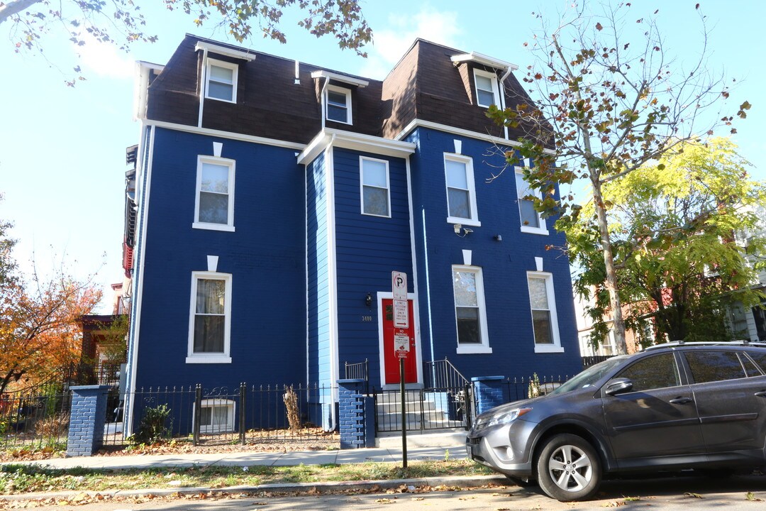3400 Holmead Pl NW in Washington, DC - Building Photo