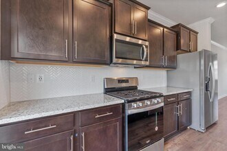 16646 Green Glade Dr in Brandywine, MD - Building Photo - Building Photo