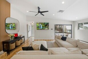 160 Overlook Dr, Unit #160 in Clinton, NJ - Building Photo