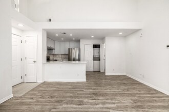 8500 E Jefferson Ave in Denver, CO - Building Photo - Building Photo