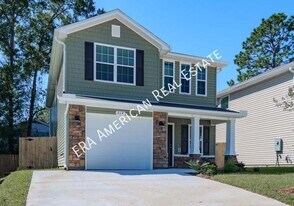 317 Dahlquist in Crestview, FL - Building Photo