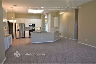 2800 Lakeside Dr in Burleson, TX - Building Photo - Building Photo