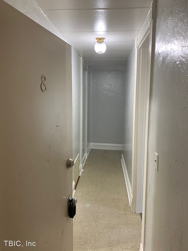 432 W 3rd St in Davenport, IA - Building Photo - Building Photo