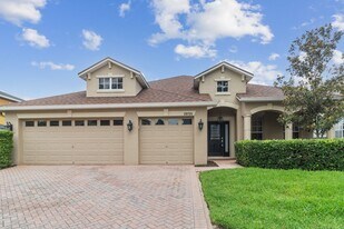 29725 Cedar Waxwing Dr in Wesley Chapel, FL - Building Photo