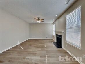 3445 Dutchman Rd in Raleigh, NC - Foto de edificio - Building Photo