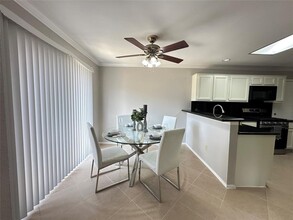 2711 Grants Lake Blvd in Sugar Land, TX - Building Photo - Building Photo